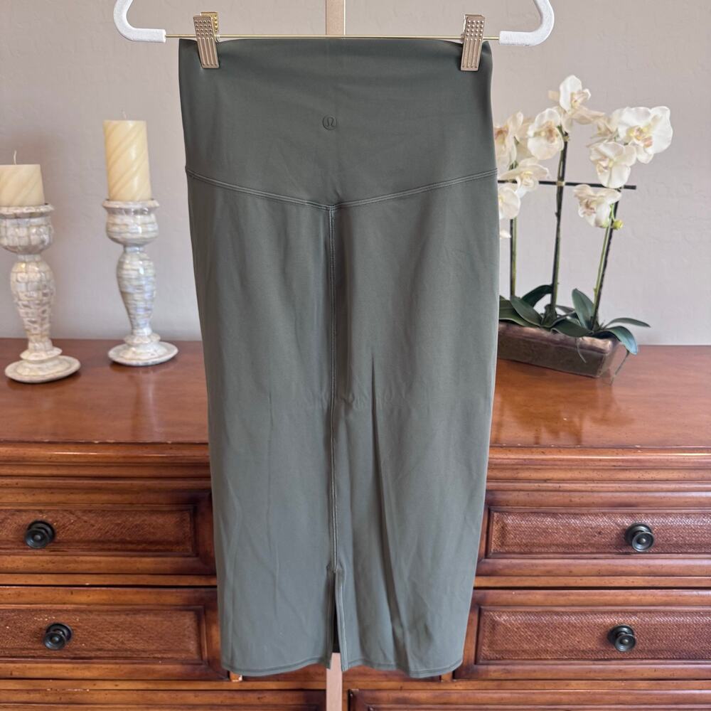 Lululemon Nulu Slim-Fit High-Rise Midi Skirt Army Green Size 6 NWOT - Picture 6 of 11